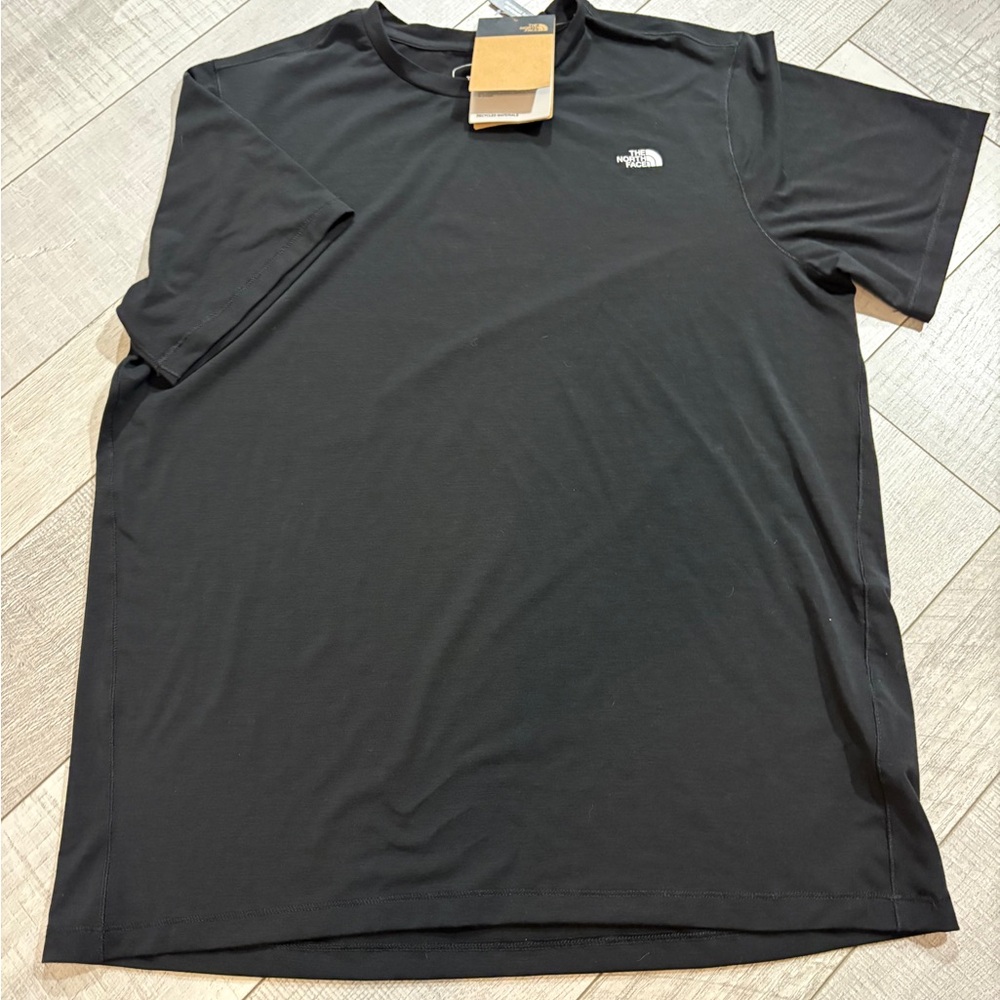Black Northface athletic shirt